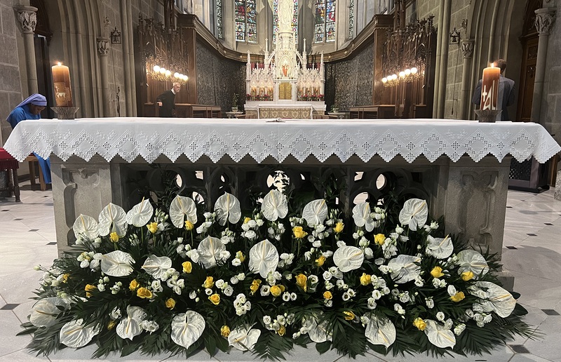 Blumenschmuck in Admont / Ulrich Diel OSB