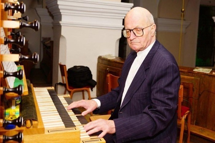 Franz Fink Der pensionierte Prof. Emanuel Amtmann bei einem Konzert in Kirchbach