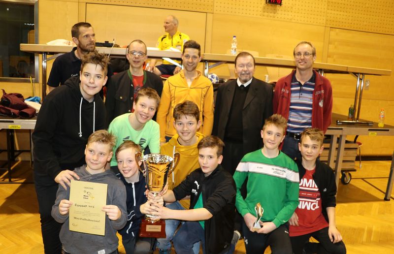 Die Minis aus Fischbach konnten den Pokal in der Klasse U13 gewinnen.