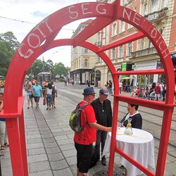 Viele wunderbare und wertvolle Begegungen, Gespräche und persönliche Segensgebete.