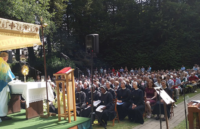 Viele aus Graz-Andritz und darüber hinaus freuen sich über '50 Jahre Dienerinnen Christi' in Ulrichsbrunn