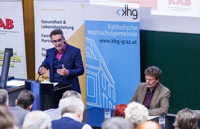 Religionswissenschaftler Franz Winter, links im Bild, und Soziologe Hartmut Rosa zum Thema Demokratie